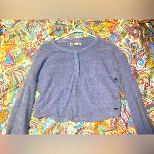 WOMANS CROP HOLLISTER TOP LONG SLEEVE XS